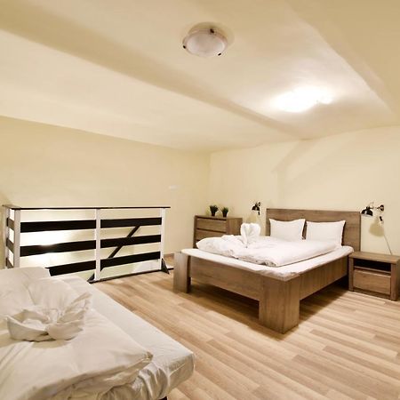 Ecostay Apartment Zoltan Street Budapest Eksteriør billede