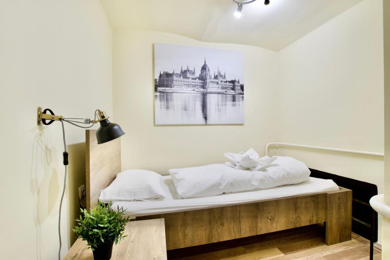 Ecostay Apartment Zoltan Street Budapest Eksteriør billede